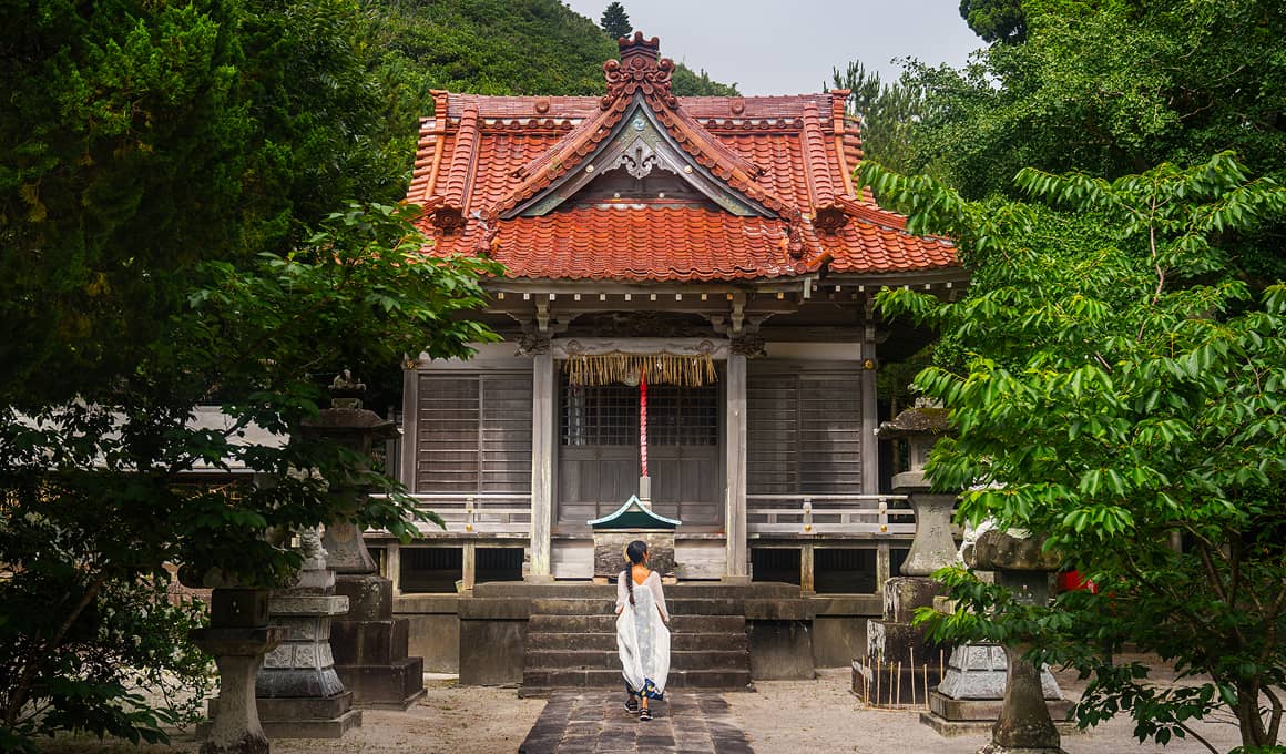 Travel mindfully image